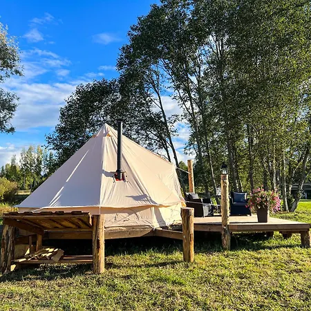 Lux Glamping, Lammas Halliste