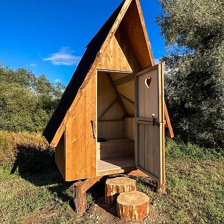 Lux Glamping, Lammas *